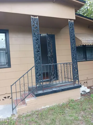 6817 West Virginia Avenue Jacksonville FL 32209