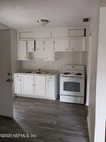 6817 West Virginia Avenue Jacksonville FL 32209