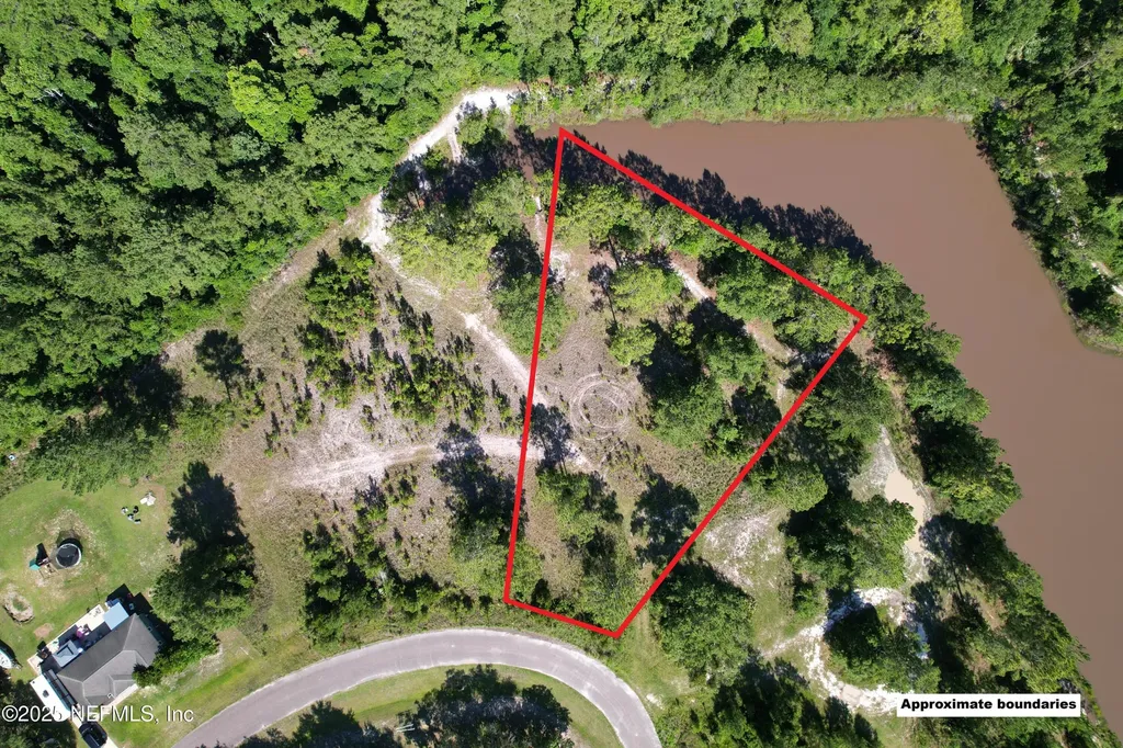 129 Blackjack Circle Hollister FL 32147