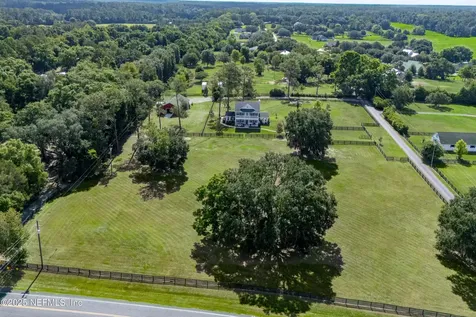 9311 NW 143rd Street Alachua FL 32615