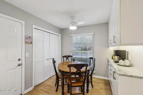 12137 Dividing Oaks Trail E Jacksonville FL 32223