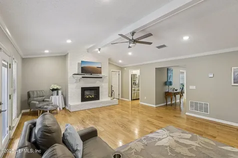 12137 Dividing Oaks Trail E Jacksonville FL 32223