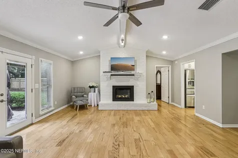 12137 Dividing Oaks Trail E Jacksonville FL 32223