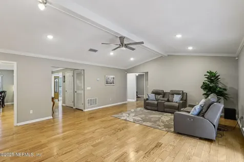 12137 Dividing Oaks Trail E Jacksonville FL 32223