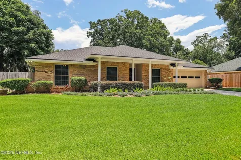 12137 Dividing Oaks Trail E Jacksonville FL 32223