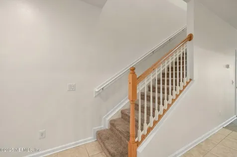 7023 Roundleaf Drive Jacksonville FL 32258