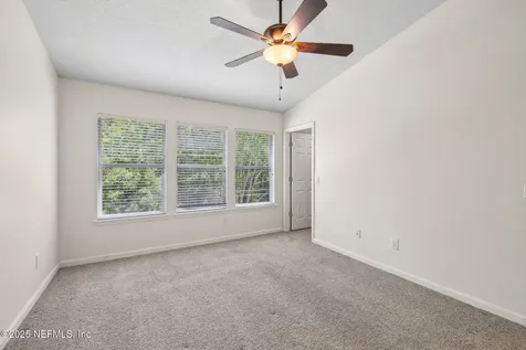 7023 Roundleaf Drive Jacksonville FL 32258