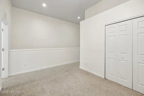 7023 Roundleaf Drive Jacksonville FL 32258