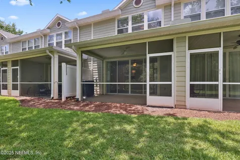 7023 Roundleaf Drive Jacksonville FL 32258
