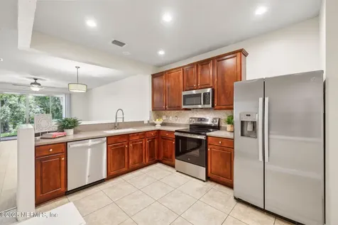 7023 Roundleaf Drive Jacksonville FL 32258