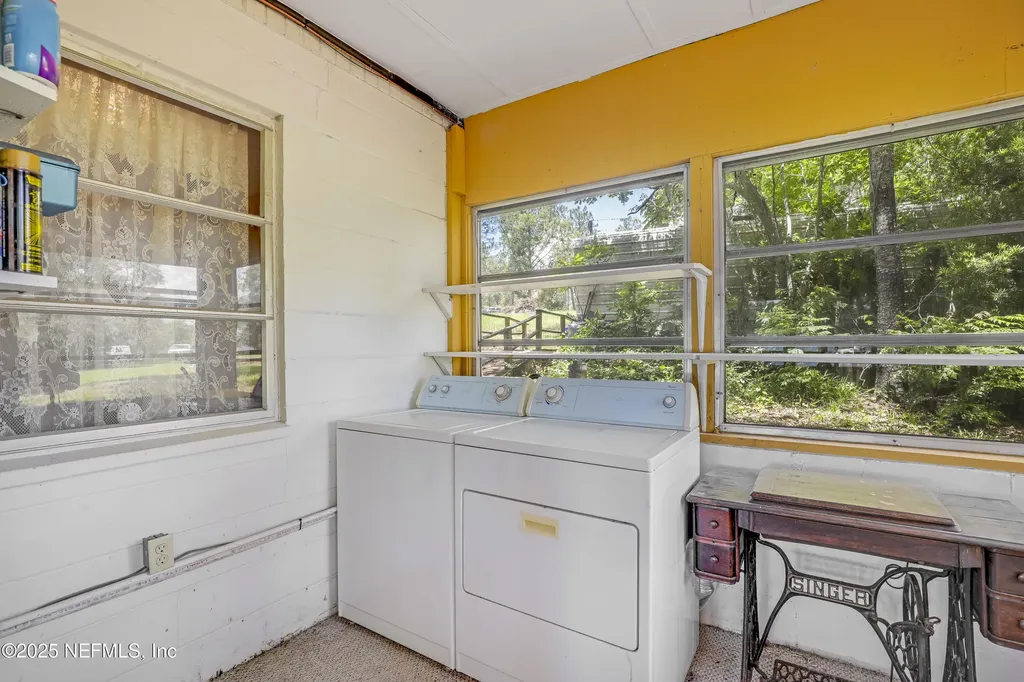 104 Carter-whittaker Lane Pomona Park FL 32181