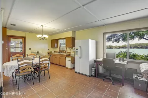 104 Carter-whittaker Lane Pomona Park FL 32181
