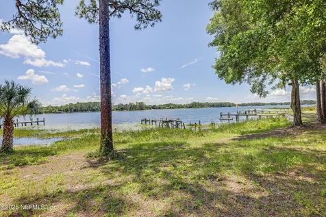 104 Carter-whittaker Lane Pomona Park FL 32181