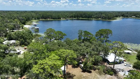 104 Carter-whittaker Lane Pomona Park FL 32181