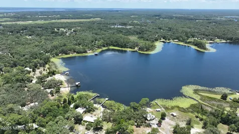 104 Carter-whittaker Lane Pomona Park FL 32181