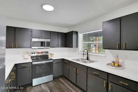 1525 Spearing Street Jacksonville FL 32206
