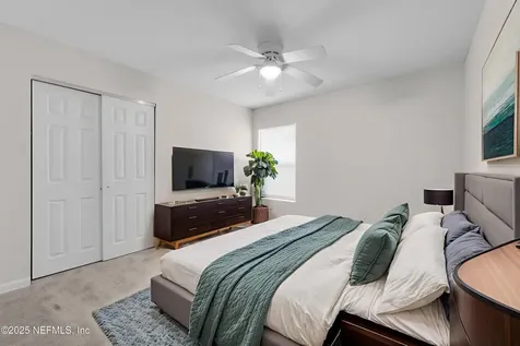 5651 Village Pond Circle Jacksonville FL 32222