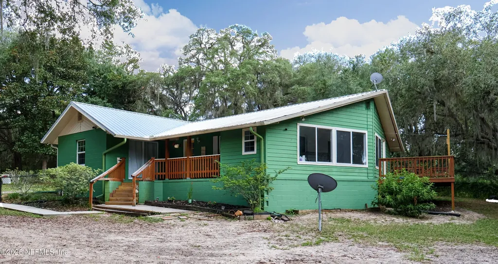 5817 S Crater Lake Circle Keystone Heights FL 32656