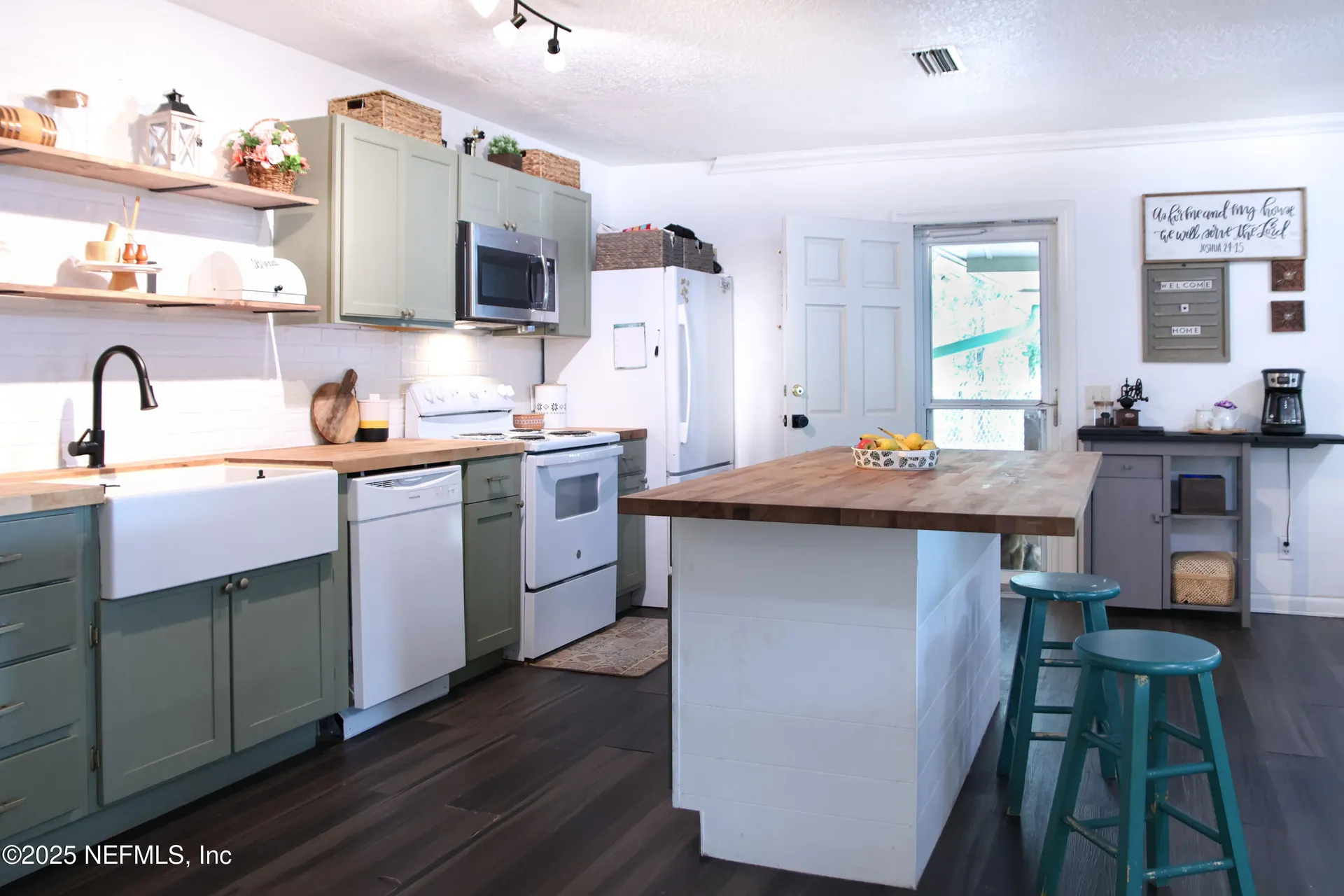 5817 S Crater Lake Circle Keystone Heights FL 32656