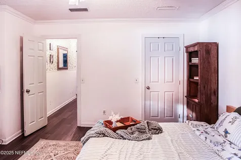 5817 S Crater Lake Circle Keystone Heights FL 32656