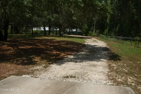5817 S Crater Lake Circle Keystone Heights FL 32656