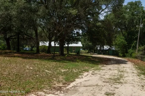 5817 S Crater Lake Circle Keystone Heights FL 32656