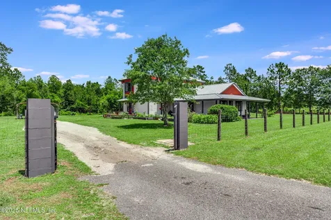 22465 County Road 121 Hilliard FL 32046