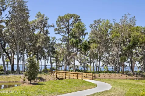 397 Oakmoss Drive St. Johns FL 32259