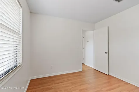 8346 Derbyshire Place Jacksonville FL 32244