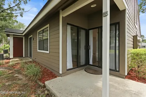 8346 Derbyshire Place Jacksonville FL 32244