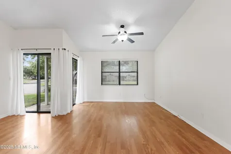 8346 Derbyshire Place Jacksonville FL 32244