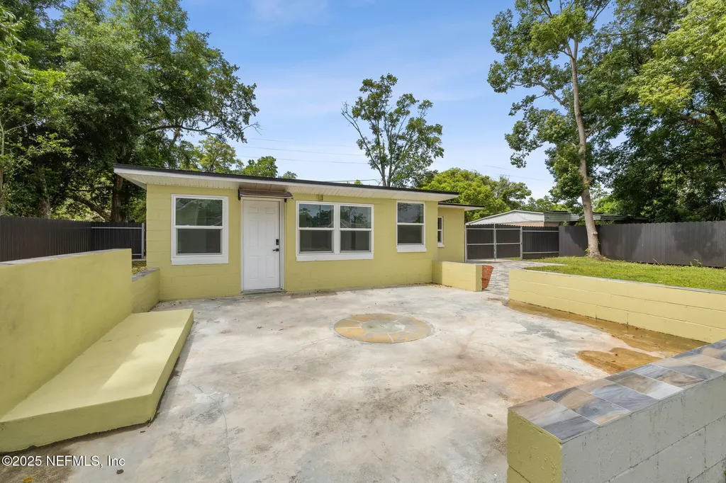 1901 Forest Hills Road Jacksonville FL 32208
