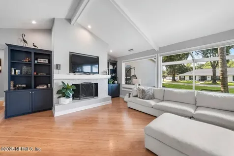 3673 Cathedral Oaks Place S Jacksonville FL 32217