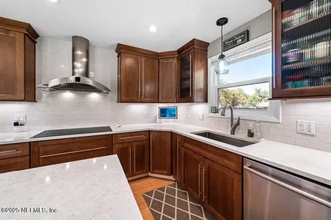 3673 Cathedral Oaks Place S Jacksonville FL 32217