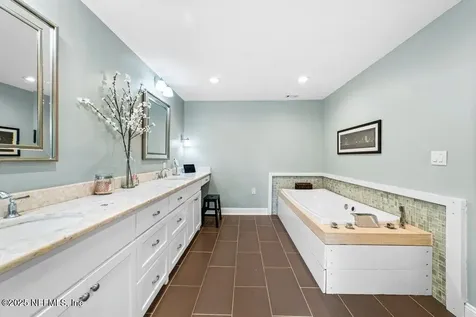 3673 Cathedral Oaks Place S Jacksonville FL 32217