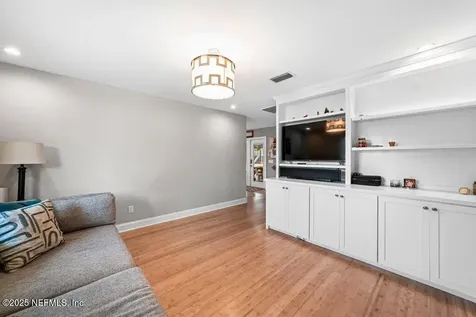 3673 Cathedral Oaks Place S Jacksonville FL 32217