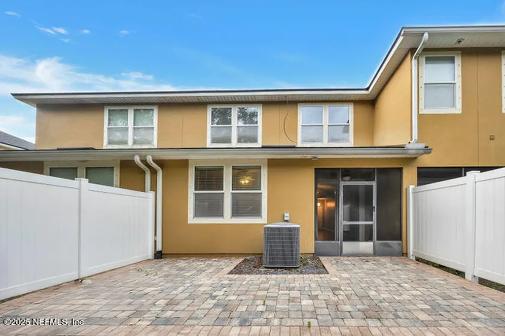 12283 Black Walnut Court Jacksonville FL 32226