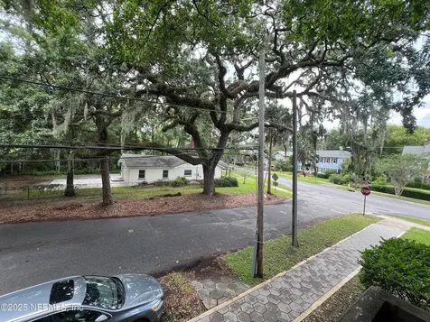 1507 Seminole Road Jacksonville FL 32205