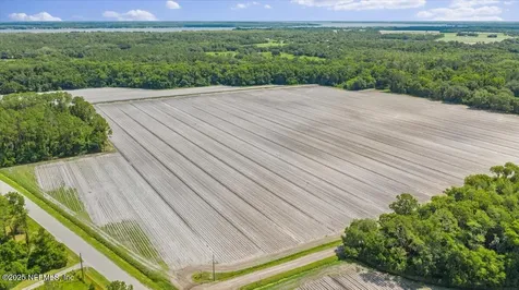 233 E River Road East Palatka FL 32131