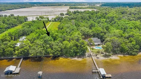 233 E River Road East Palatka FL 32131