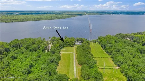 233 E River Road East Palatka FL 32131