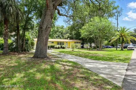1206 Nightingale Court Jacksonville FL 32216
