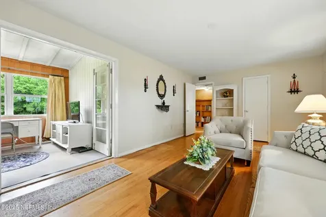1206 Nightingale Court Jacksonville FL 32216