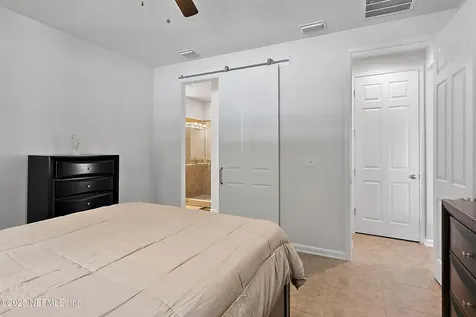 2251 Lincoln Sendero Trail Jacksonville FL 32218