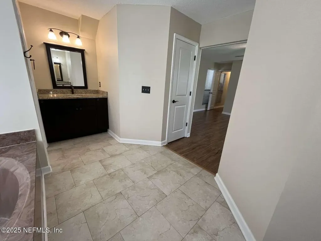 14258 Falconhead Court Jacksonville FL 32224