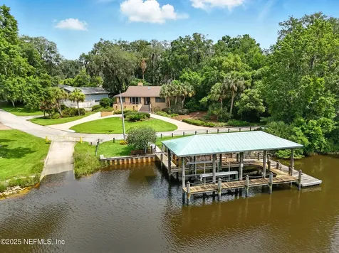 5029 Glade Hill Street Jacksonville FL 32207
