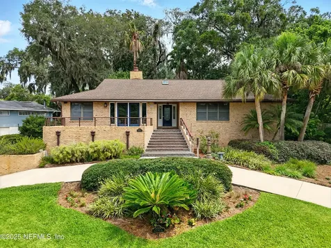 5029 Glade Hill Street Jacksonville FL 32207