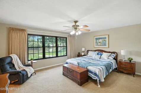 5029 Glade Hill Street Jacksonville FL 32207