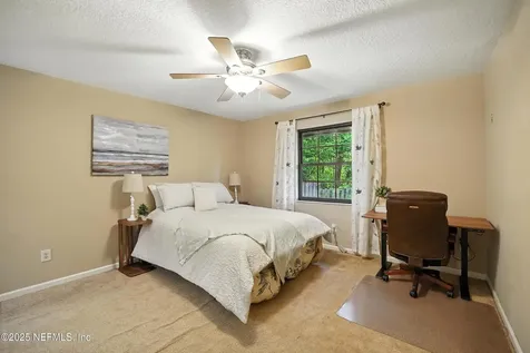 5029 Glade Hill Street Jacksonville FL 32207