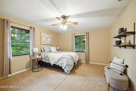 5029 Glade Hill Street Jacksonville FL 32207
